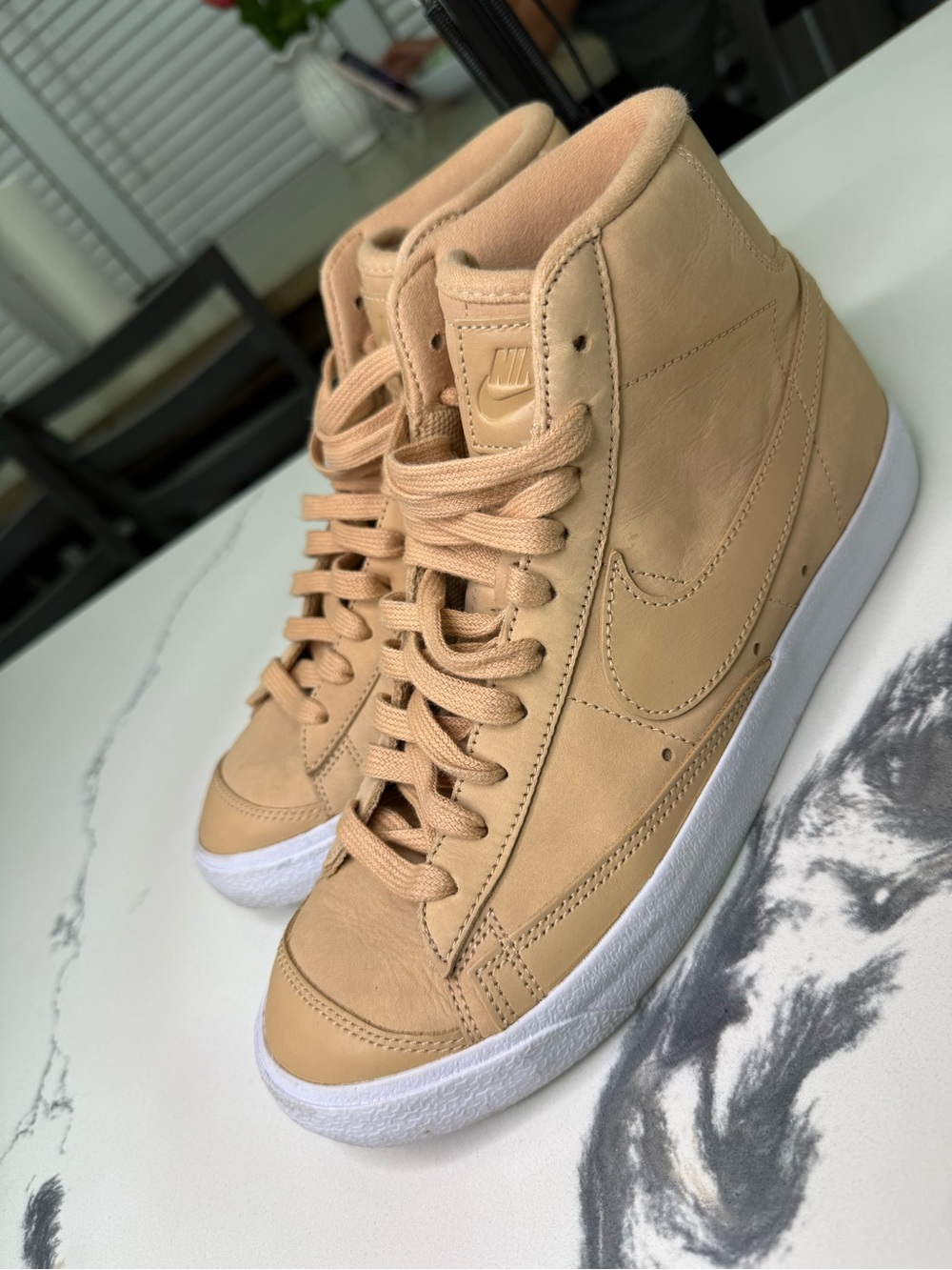 Size 8.5 - Nike Blazer Premium Mid Vachetta Tan W